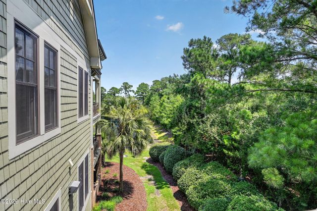 555 Grande Manor Court 302, Wilmington, NC 28405
