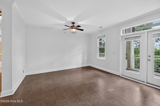 555 Grande Manor Court 302, Wilmington, NC 28405