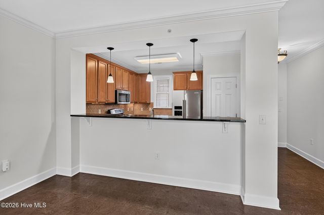 555 Grande Manor Court 302, Wilmington, NC 28405
