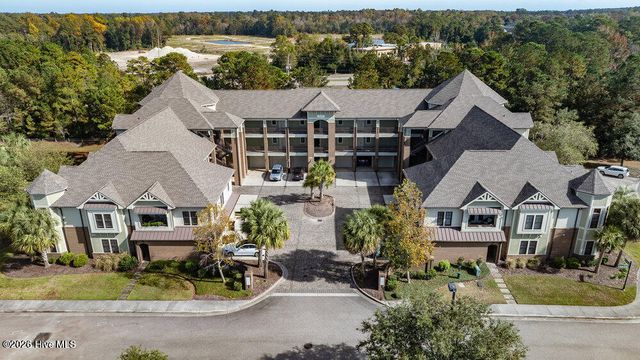 555 Grande Manor Court 302, Wilmington, NC 28405