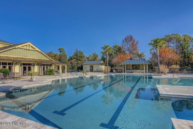 555 Grande Manor Court 302, Wilmington, NC 28405