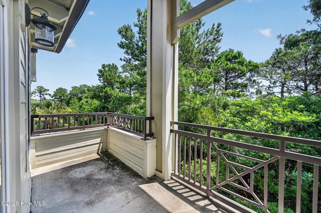555 Grande Manor Court 302, Wilmington, NC 28405