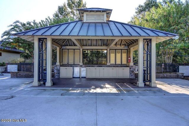 555 Grande Manor Court 302, Wilmington, NC 28405