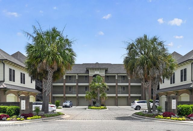 555 Grande Manor Court 302, Wilmington, NC 28405