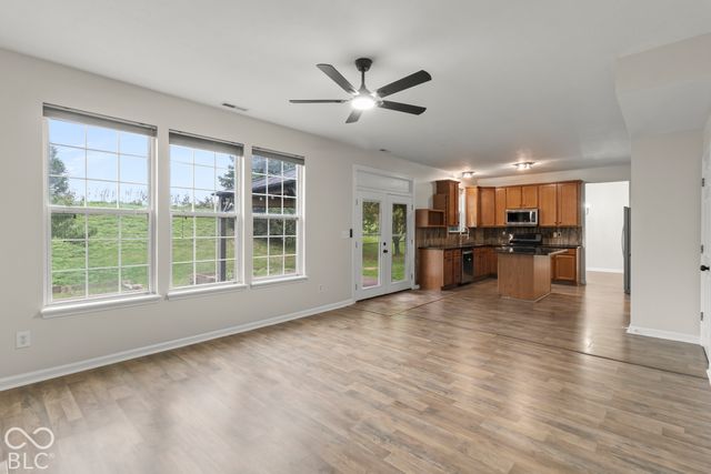 6552 Amherst Way, Zionsville, IN 46077