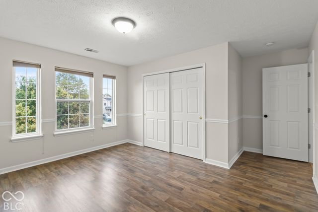 6552 Amherst Way, Zionsville, IN 46077