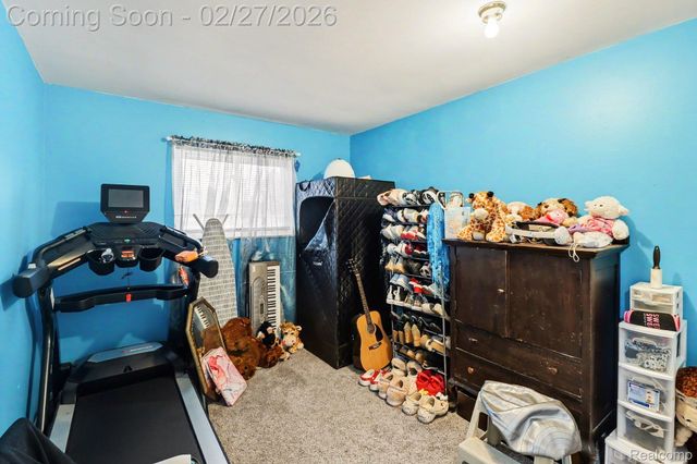 845 Crescent Lake Road, Waterford Charter Township, MI 48327