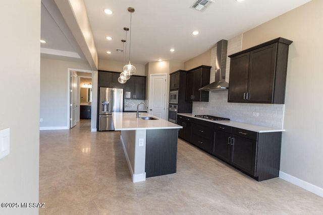 7916 S Orions Belt Drive, Tucson, AZ 85747