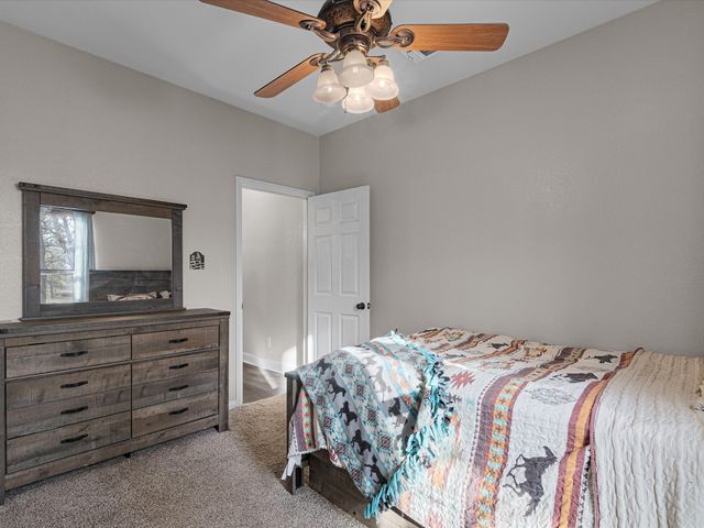 164 Miller Creek Lake Road, Paradise, TX 76073