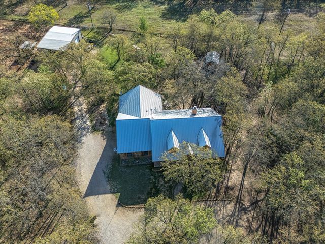 164 Miller Creek Lake Road, Paradise, TX 76073
