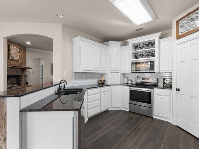 164 Miller Creek Lake Road, Paradise, TX 76073