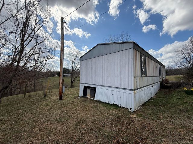 262 Burristown Paradise Ln, Gainesboro, TN 38562