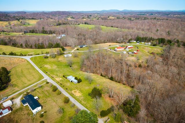 262 Burristown Paradise Ln, Gainesboro, TN 38562