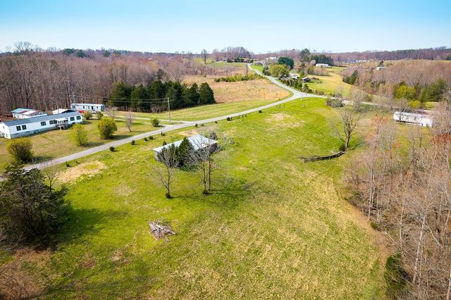 262 Burristown Paradise Ln, Gainesboro, TN 38562
