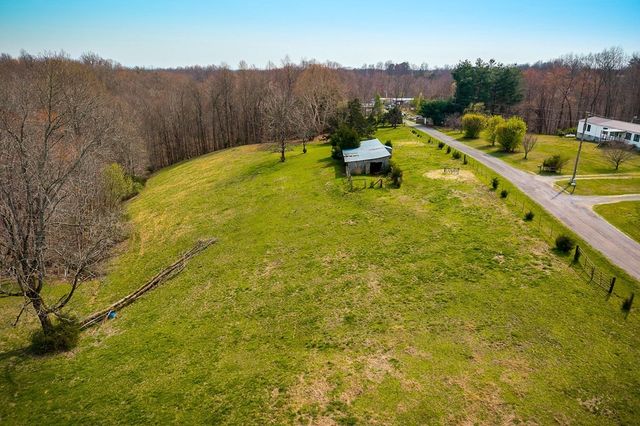 262 Burristown Paradise Ln, Gainesboro, TN 38562