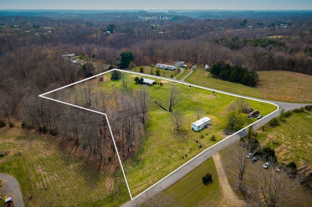262 Burristown Paradise Ln, Gainesboro, TN 38562