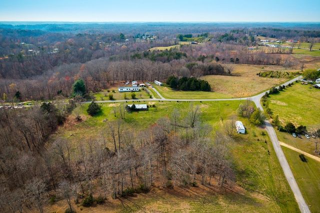 262 Burristown Paradise Ln, Gainesboro, TN 38562