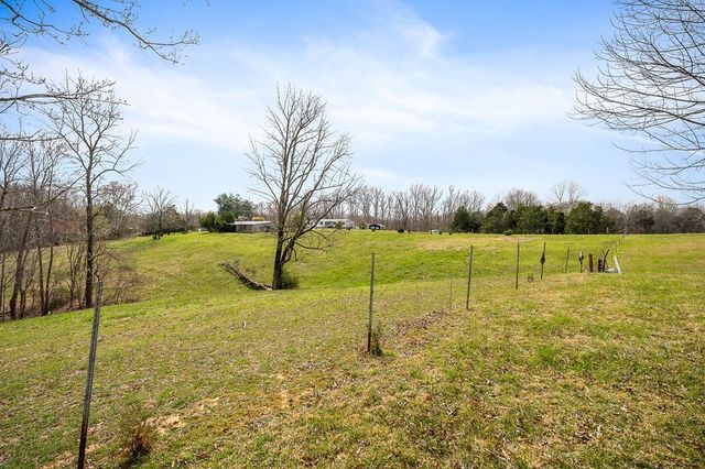262 Burristown Paradise Ln, Gainesboro, TN 38562