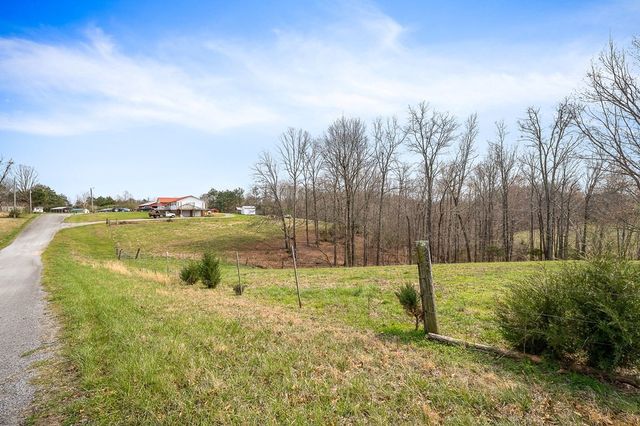 262 Burristown Paradise Ln, Gainesboro, TN 38562
