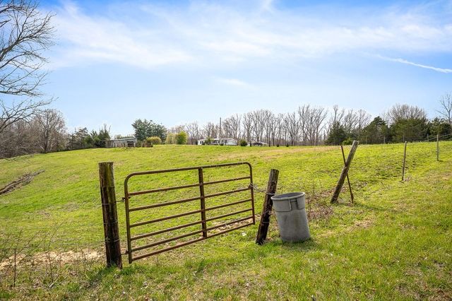 262 Burristown Paradise Ln, Gainesboro, TN 38562