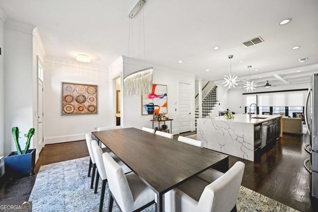 1108 Briar Cove Circle, Atlanta, GA 30329
