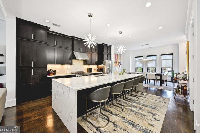 1108 Briar Cove Circle, Atlanta, GA 30329