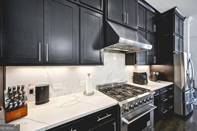 1108 Briar Cove Circle, Atlanta, GA 30329