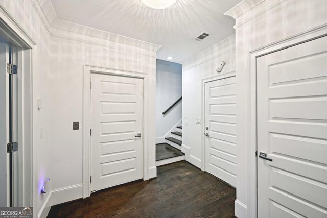 1108 Briar Cove Circle, Atlanta, GA 30329