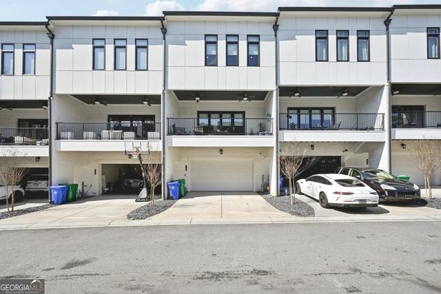 1108 Briar Cove Circle, Atlanta, GA 30329
