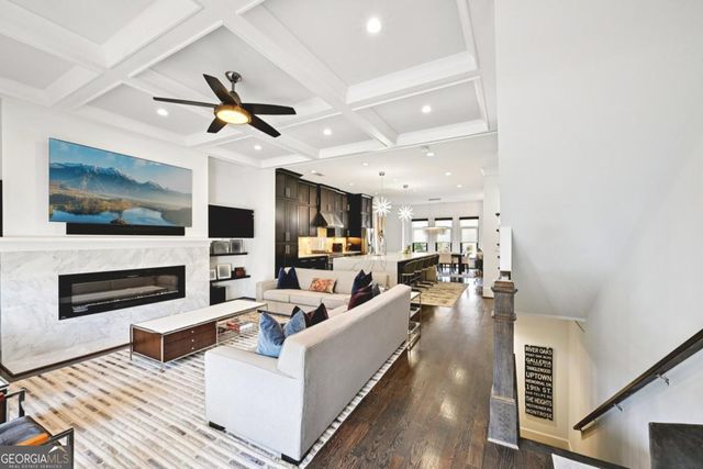 1108 Briar Cove Circle, Atlanta, GA 30329