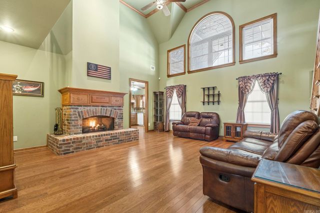 524 Scarlet Oaks Drive, Benton, AR 72019