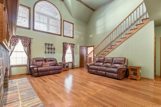 524 Scarlet Oaks Drive, Benton, AR 72019