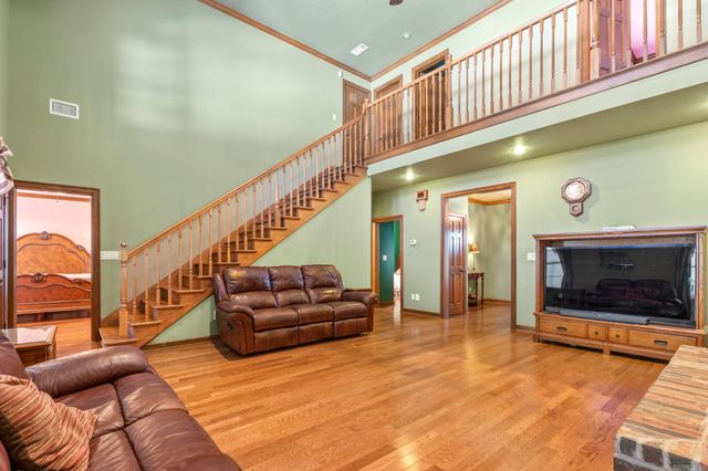 524 Scarlet Oaks Drive, Benton, AR 72019