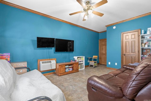 524 Scarlet Oaks Drive, Benton, AR 72019