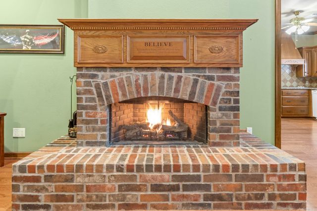 524 Scarlet Oaks Drive, Benton, AR 72019