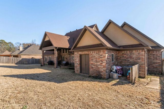 524 Scarlet Oaks Drive, Benton, AR 72019