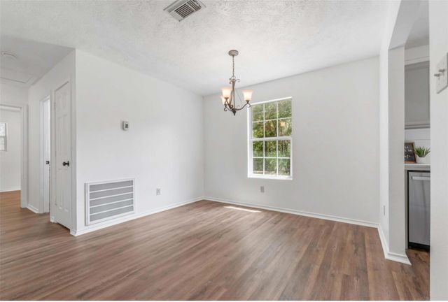 17519 Country Lane, Waller, TX 77484