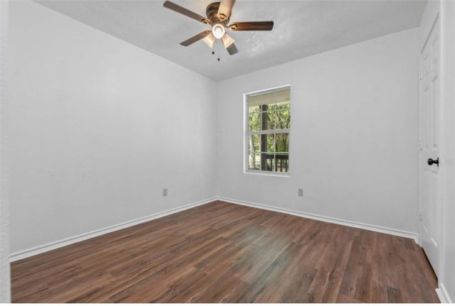 17519 Country Lane, Waller, TX 77484