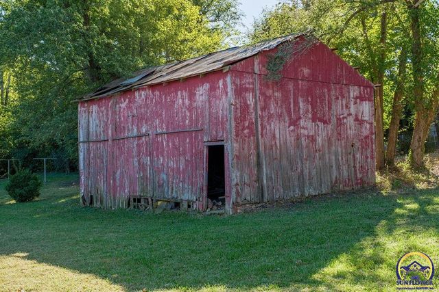 621 Monroe ST, Oskaloosa, KS 66066