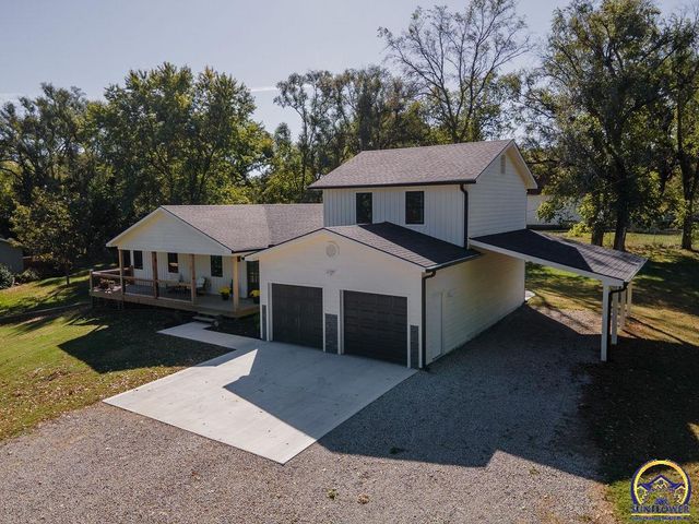 621 Monroe ST, Oskaloosa, KS 66066