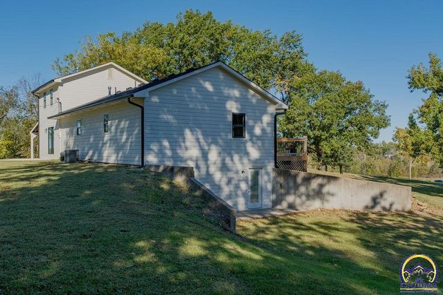 621 Monroe ST, Oskaloosa, KS 66066