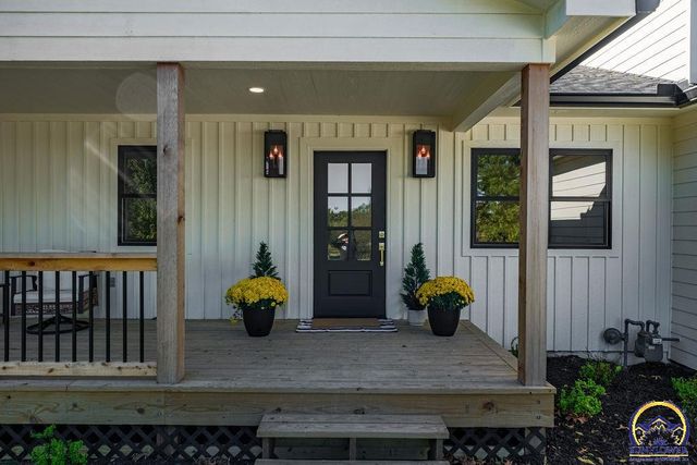 621 Monroe ST, Oskaloosa, KS 66066