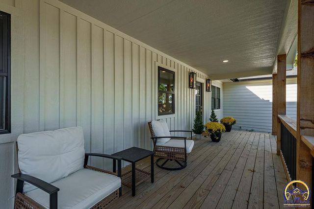 621 Monroe ST, Oskaloosa, KS 66066