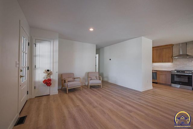 621 Monroe ST, Oskaloosa, KS 66066