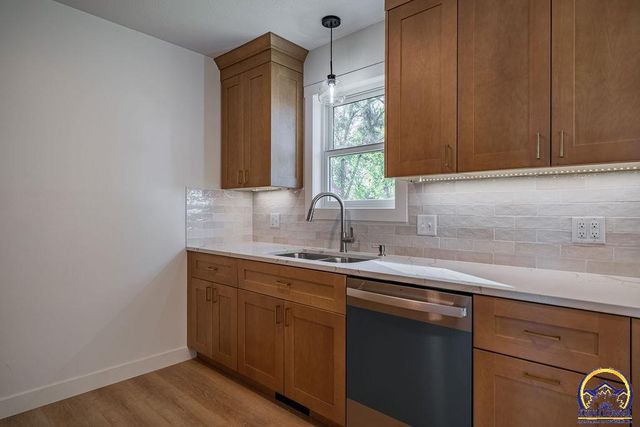 621 Monroe ST, Oskaloosa, KS 66066