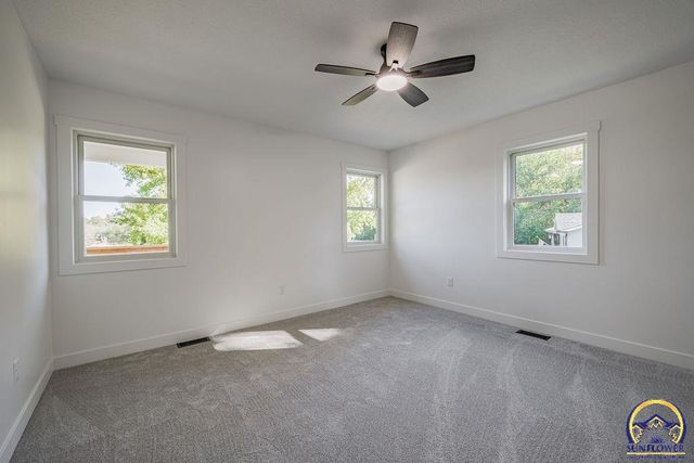 621 Monroe ST, Oskaloosa, KS 66066