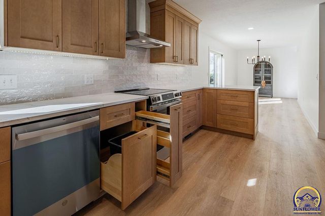 621 Monroe ST, Oskaloosa, KS 66066