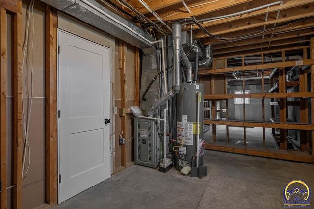 621 Monroe ST, Oskaloosa, KS 66066