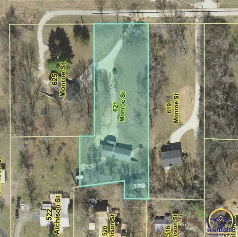 621 Monroe ST, Oskaloosa, KS 66066