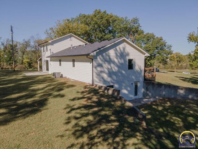 621 Monroe ST, Oskaloosa, KS 66066